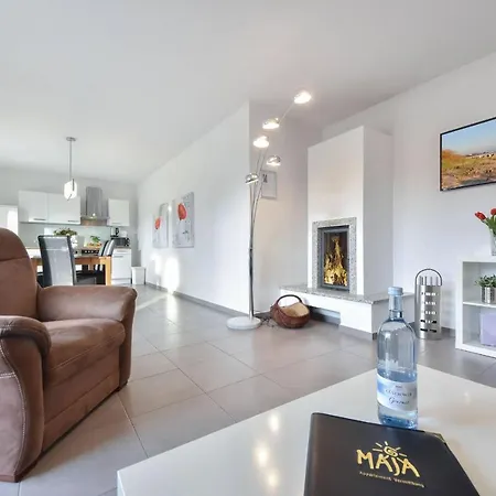 Kaja Kaiserbad 公寓 *